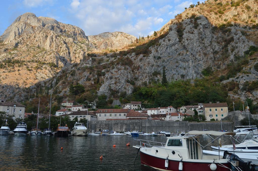 Apartments Qualitas Kotor Exterior foto