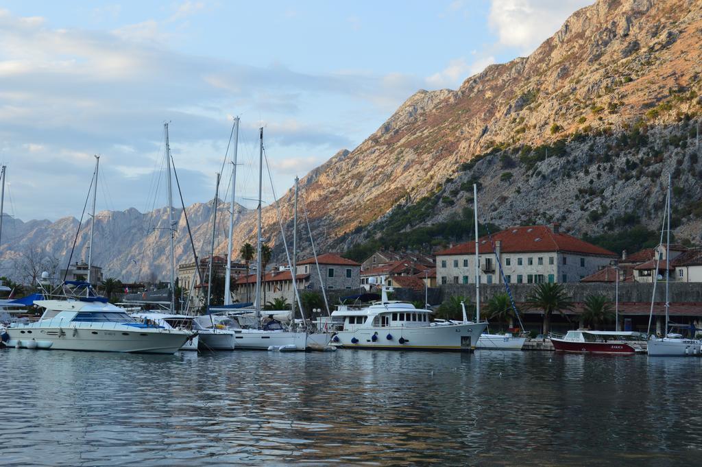 Apartments Qualitas Kotor Exterior foto